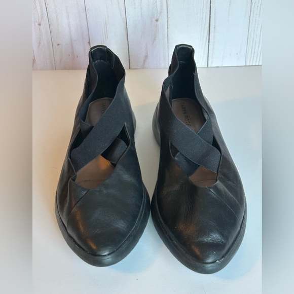 Taryn Rose Black Leather Cross-Over Strap Flats - Picture 2 of 11